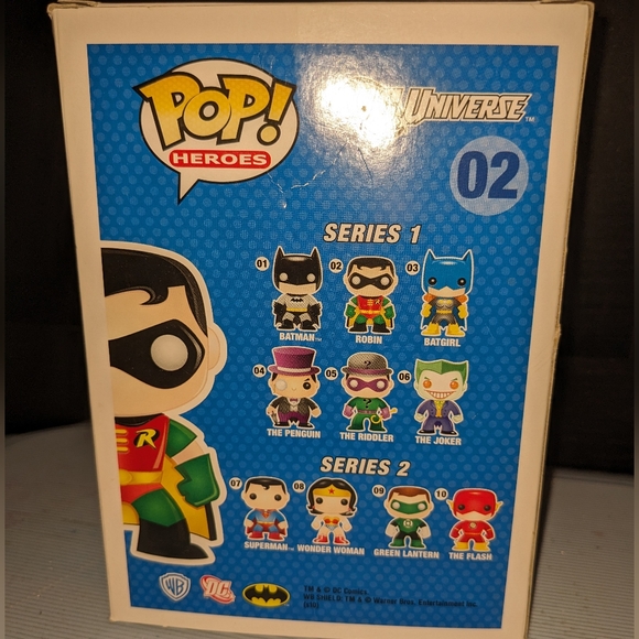 Robin Funko Pop - Picture 2 of 4